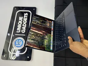 Laptop Apple MacBook Air 2022 M2 8GB Apple M3 SSD 256GB