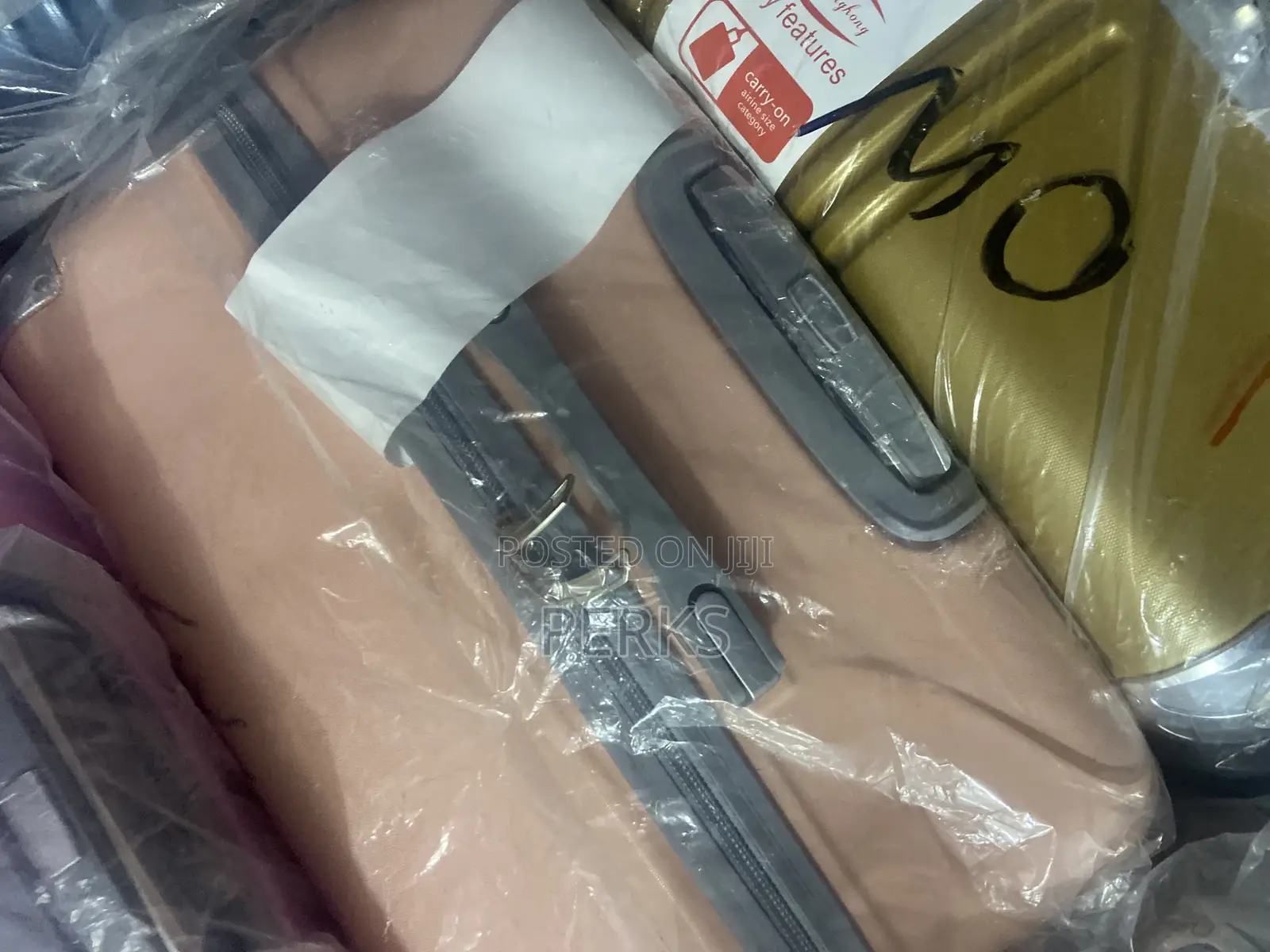 Unbreakable Traveling Bag 4 in 1