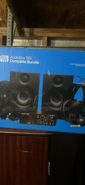 Presonus Audiobox 96 Studio Ultimate Bundle Recording Kit