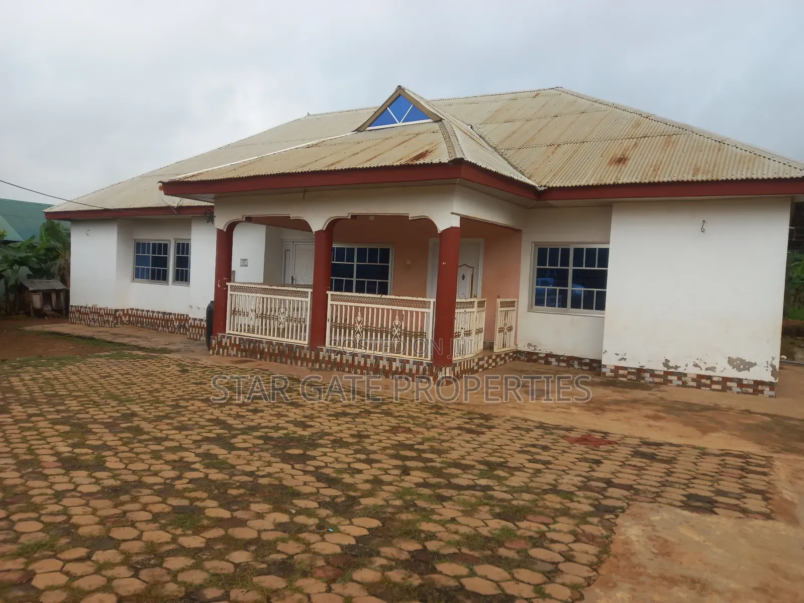 5bdrm House in Kodie Apagya,, Kumasi Metropolitan for sale
