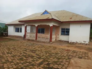 5bdrm House in Kodie Apagya,, Kumasi Metropolitan for sale