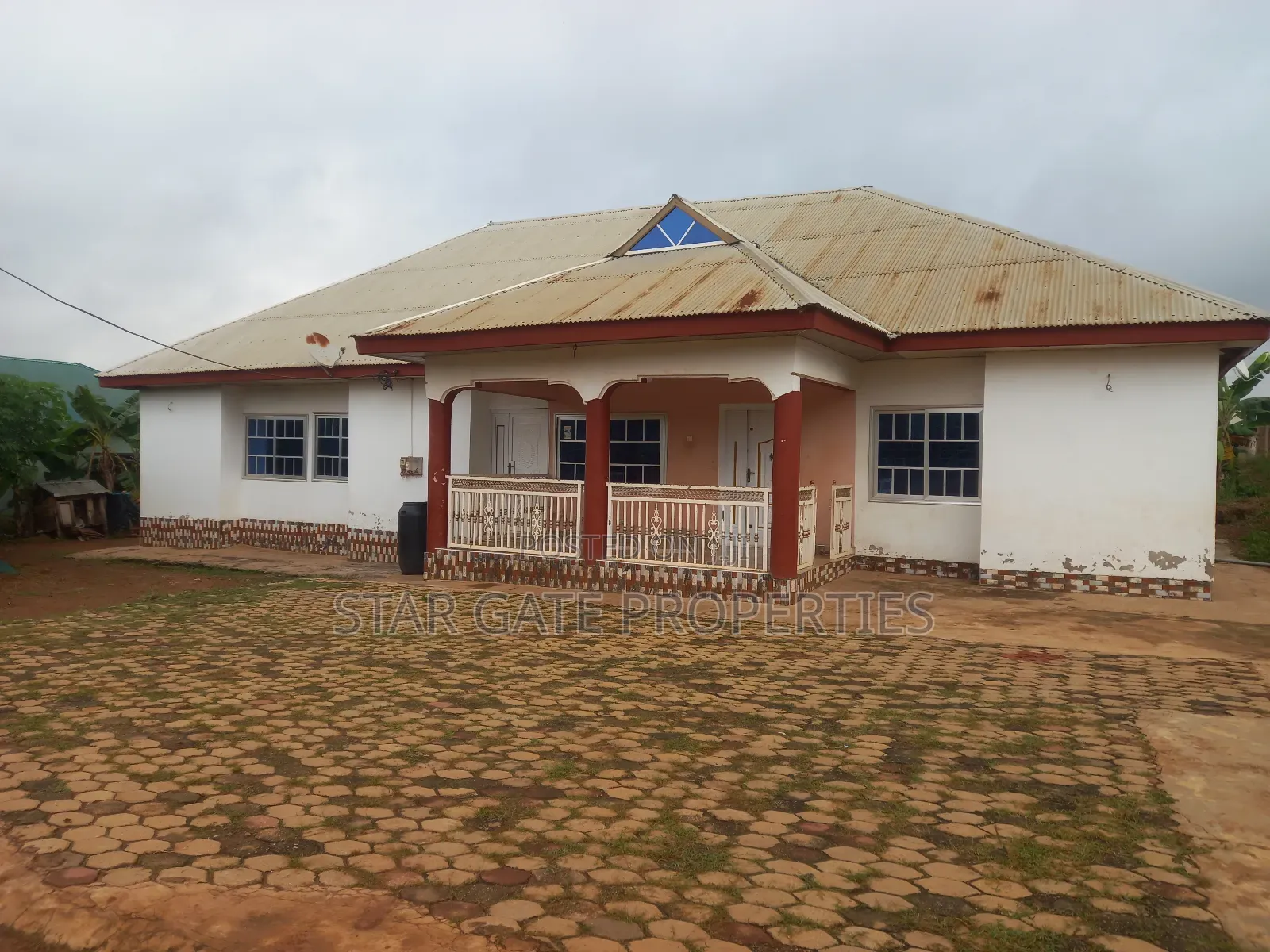 5bdrm House in Kodie Apagya,, Kumasi Metropolitan for sale