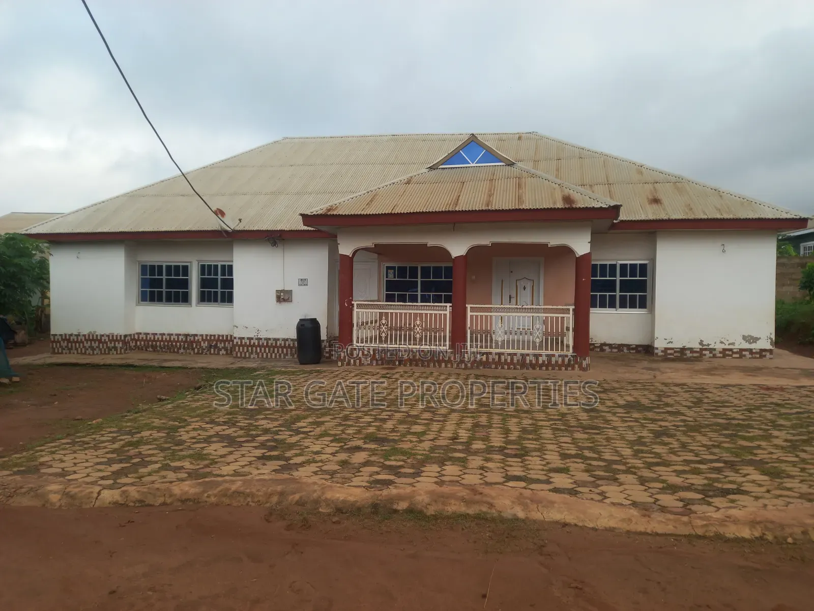 5bdrm House in Kodie Apagya,, Kumasi Metropolitan for sale