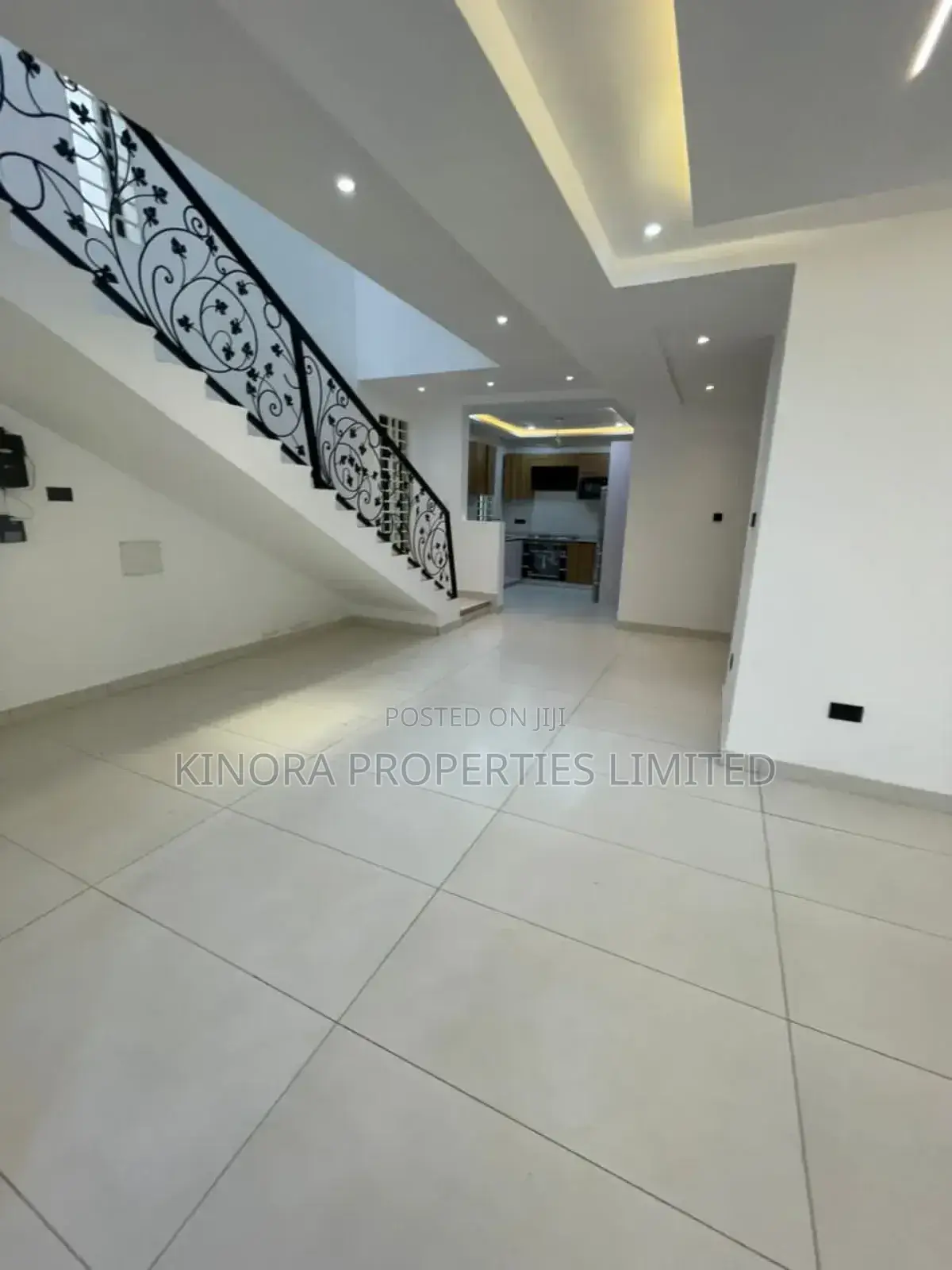 4bdrm Duplex in East Legon Hills, Accra Metropolitan for sale