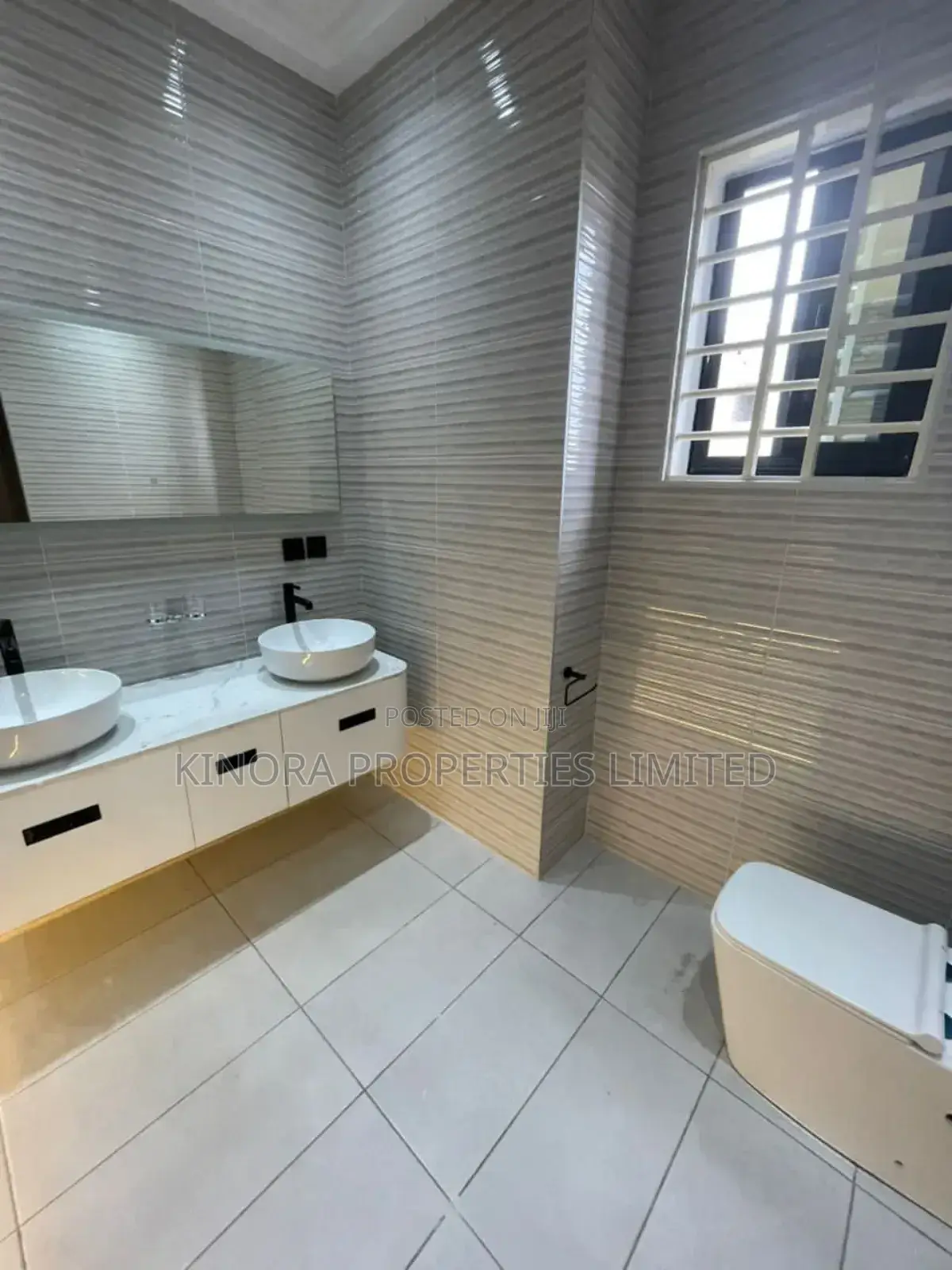 4bdrm Duplex in East Legon Hills, Accra Metropolitan for sale