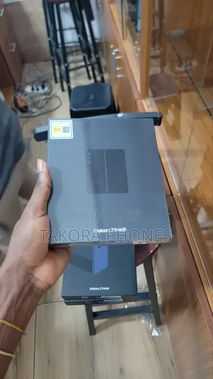 New Samsung Galaxy Z Fold 5 256 GB Black
