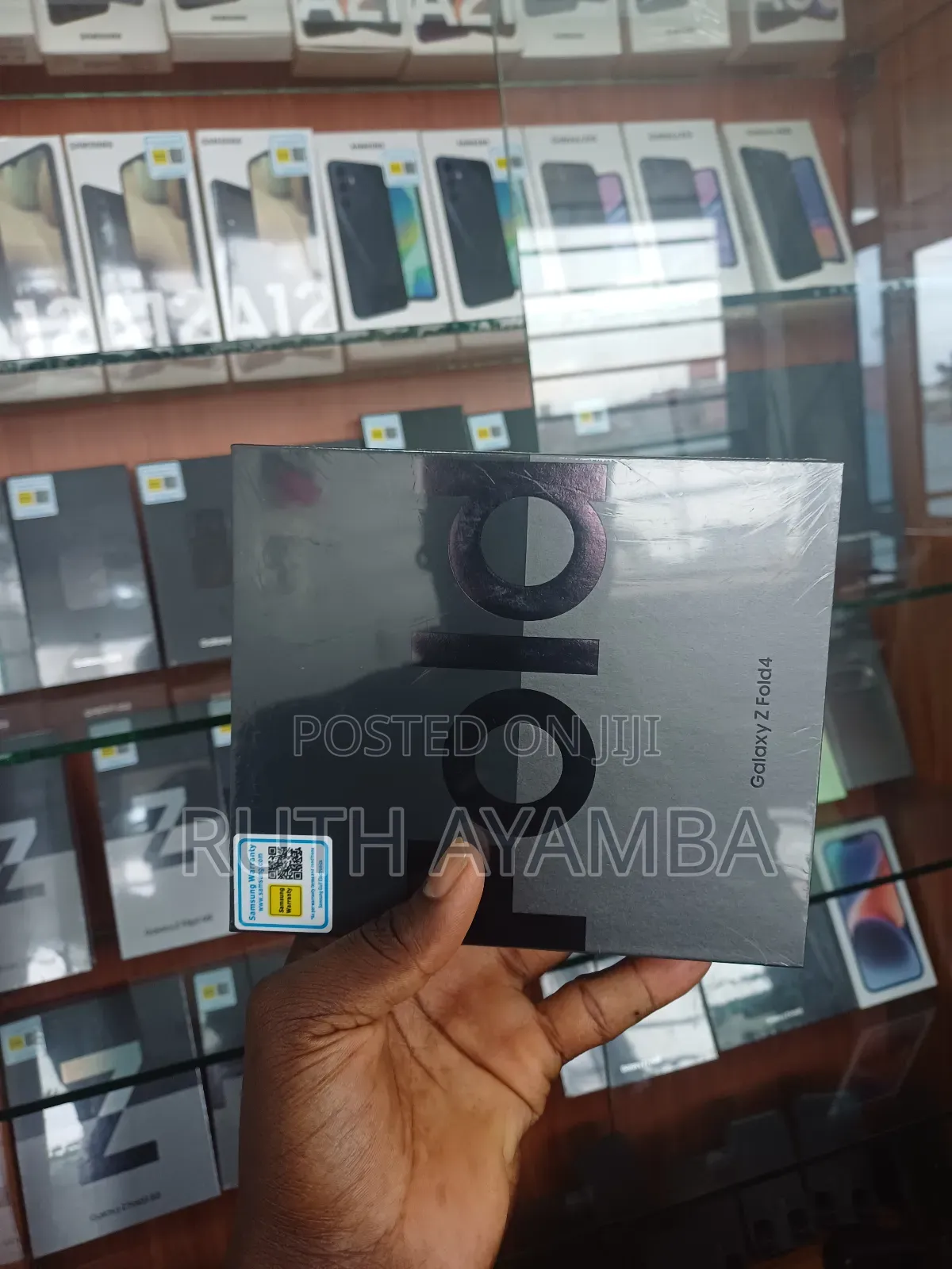New Samsung Galaxy Z Fold4 256 GB Black