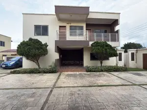 4bdrm Townhouse/Terrace in American House, East Legon for sale