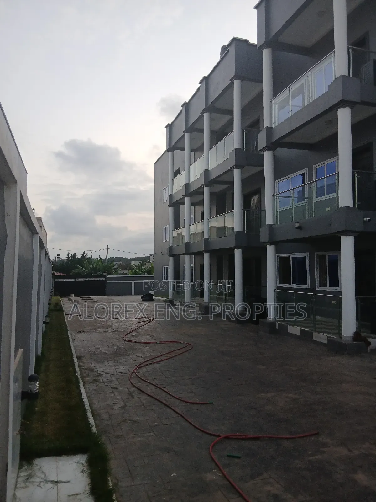 2bdrm Apartment in $600, Oyarifa for rent