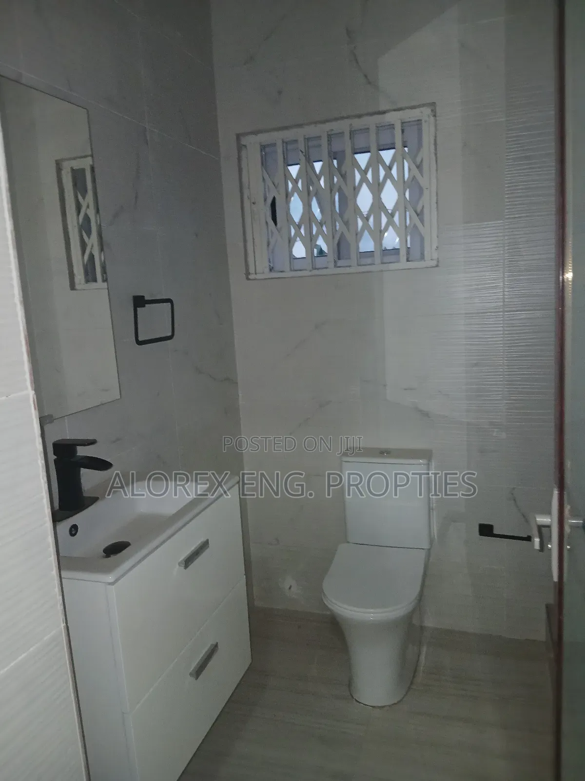 2bdrm Apartment in $600, Oyarifa for rent