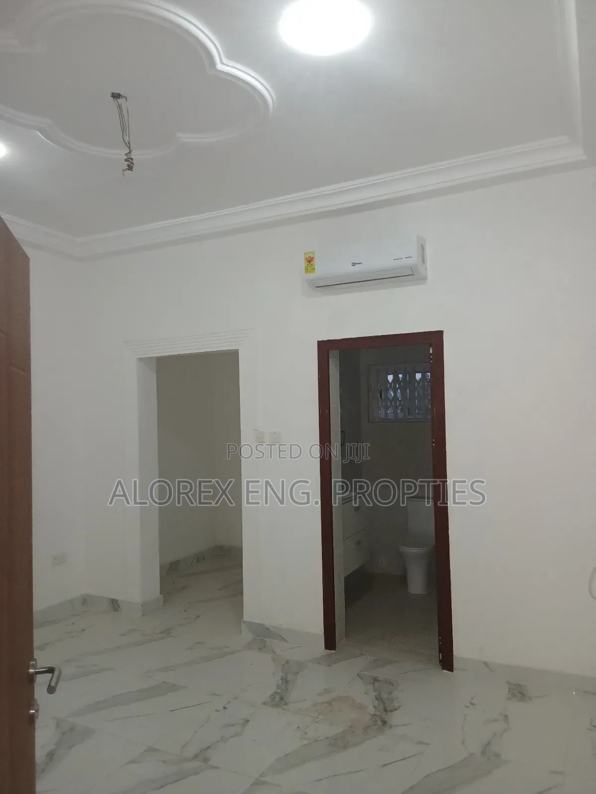 2bdrm Apartment in $600, Oyarifa for rent