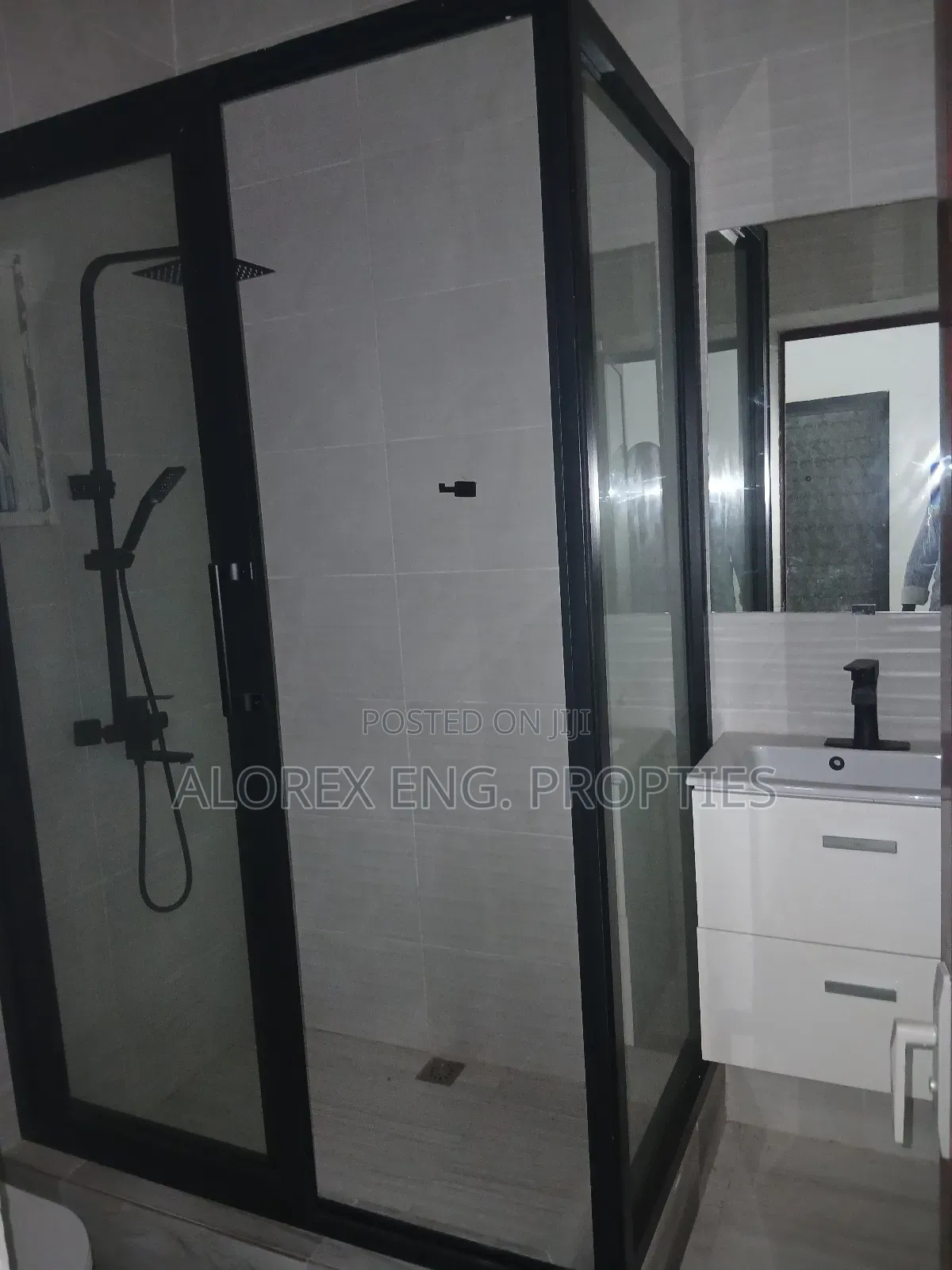 2bdrm Apartment in $600, Oyarifa for rent