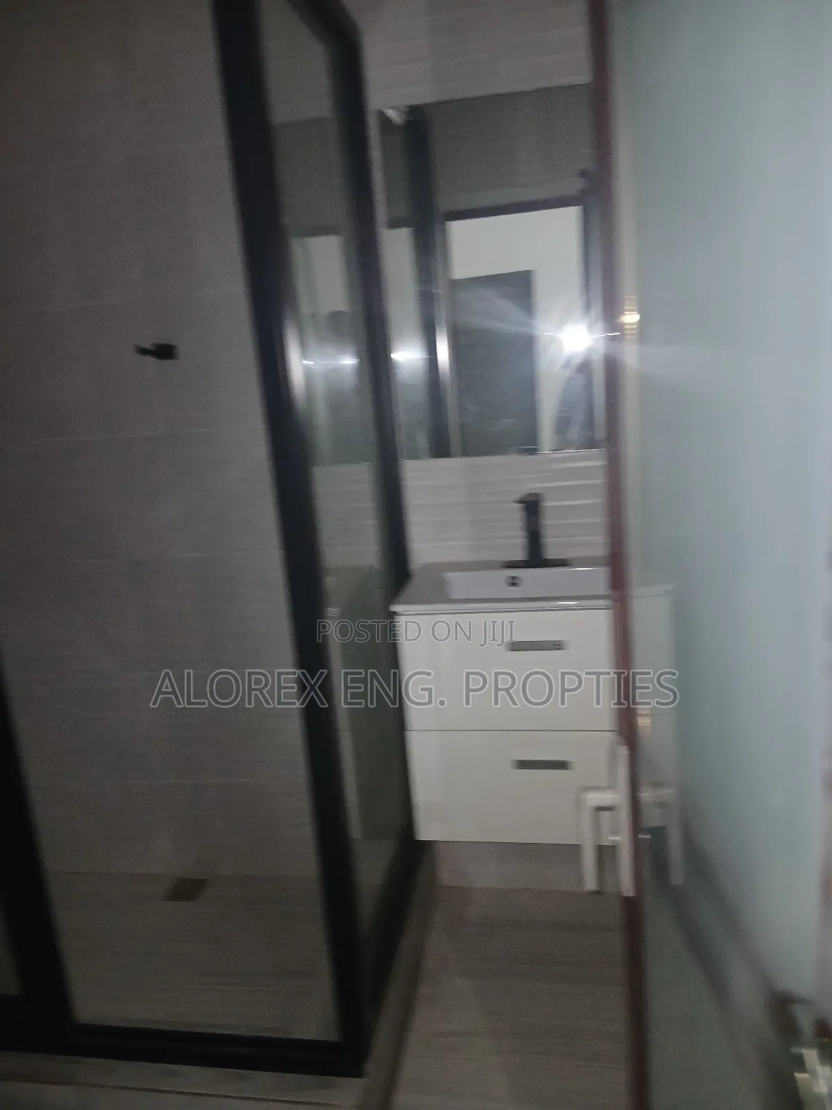 2bdrm Apartment in $600, Oyarifa for rent