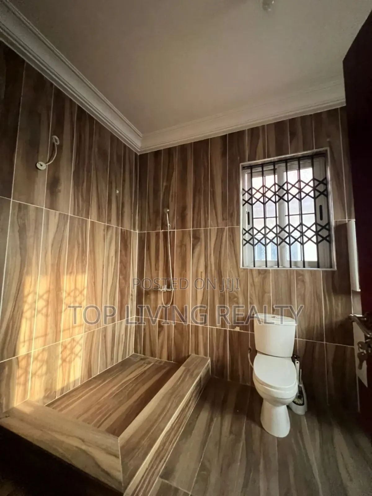 4bdrm House in Lakeside for rent