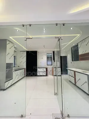 5bdrm Duplex in Ashaley Botwe for sale