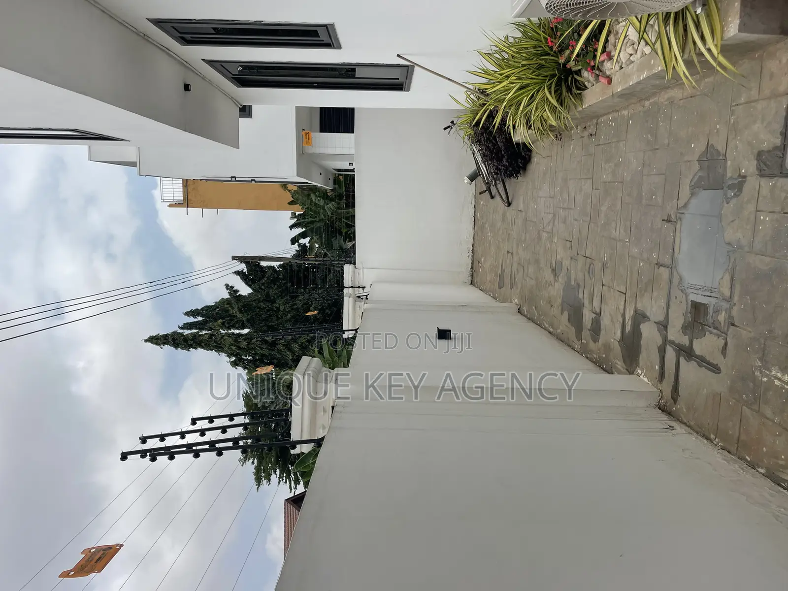 4bdrm House in Unique Key Agency, East Legon for rent