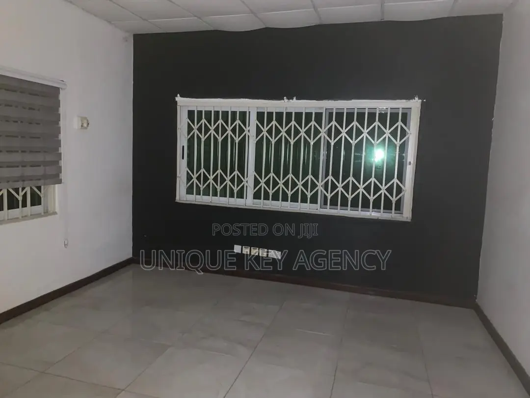 Office Space to Let in Tesano