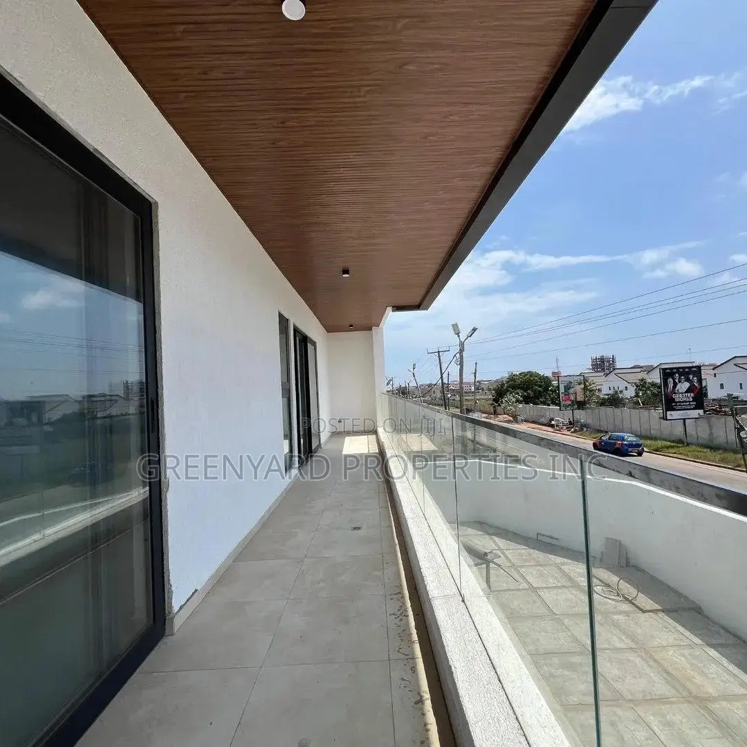 4bdrm House in East, Airport Residential Area for rent