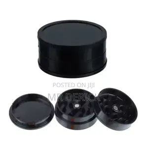 Plastic Mini 3 Layer Tobacco Grinder Smoke Cutter Cigarette Crusher