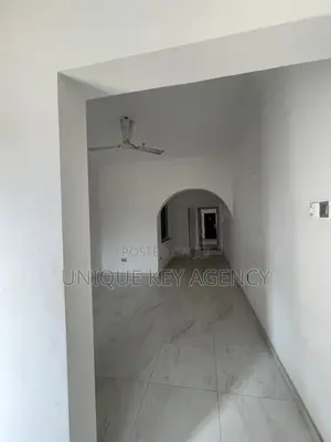 3bdrm Apartment in Unique Key Agency, East Legon for rent