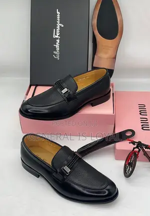 Salvatore Ferragamo Men Black Leather Shoe
