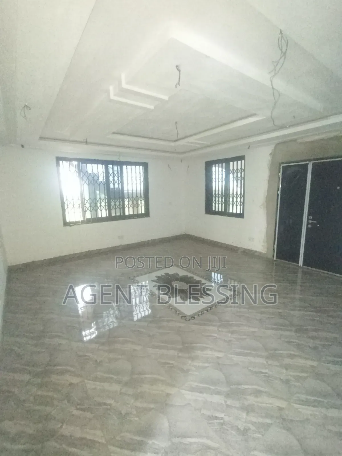 3bdrm Apartment in Mataheko -Afienya,, Tema Metropolitan for rent