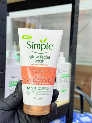 Simple Vitamin C Glow Facial Wash 150ml