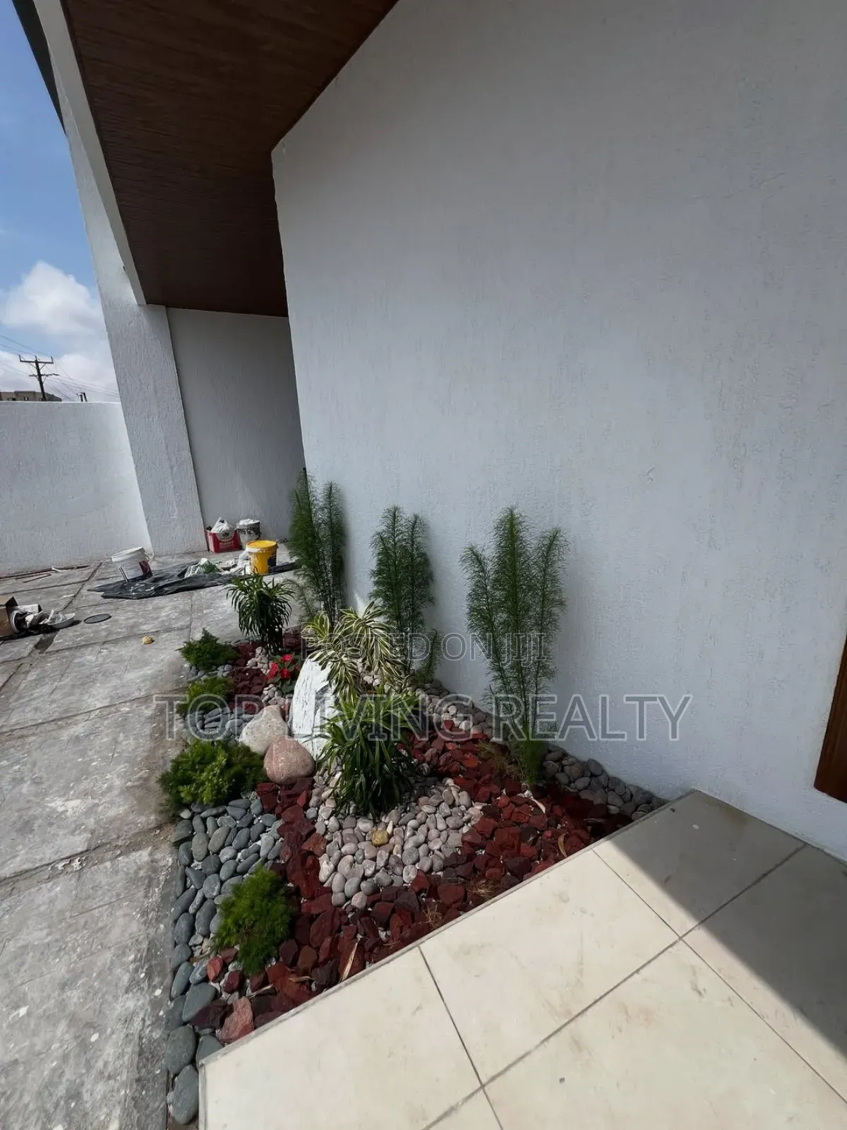 4bdrm Townhouse / Terrace in Tseaddo for rent