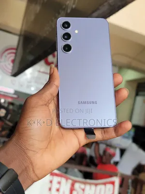 New Samsung Galaxy S24 128 GB Purple