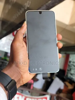 New Samsung Galaxy S24 128 GB Silver