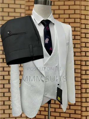 3-Piece Elegant Tuxedo Off-White Men Suit for Weddings From Turkey