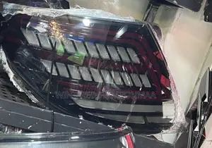 Mercedes-Benz W204 Spec Tail Light
