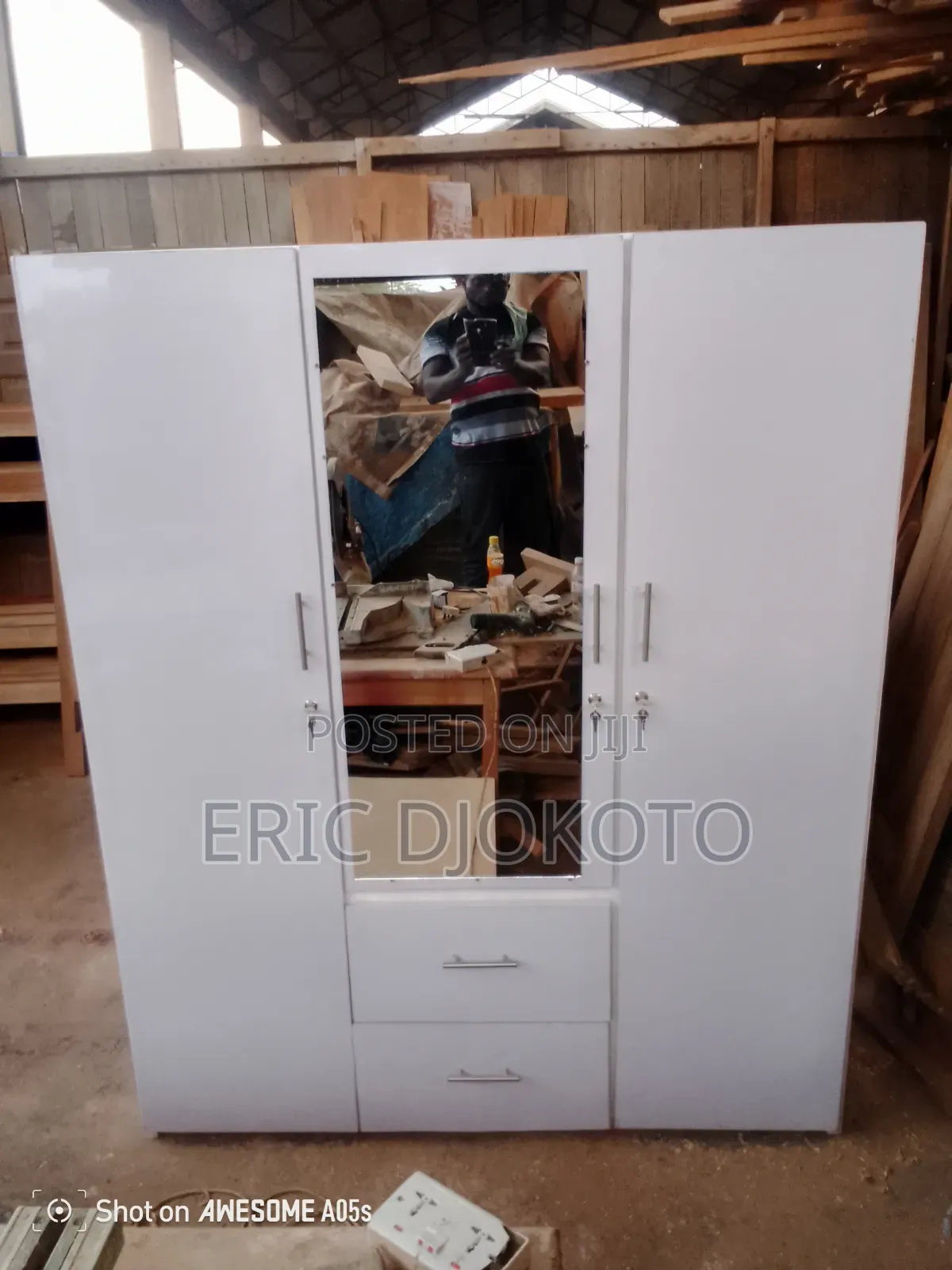Wardrobe Cabinet With Mirror