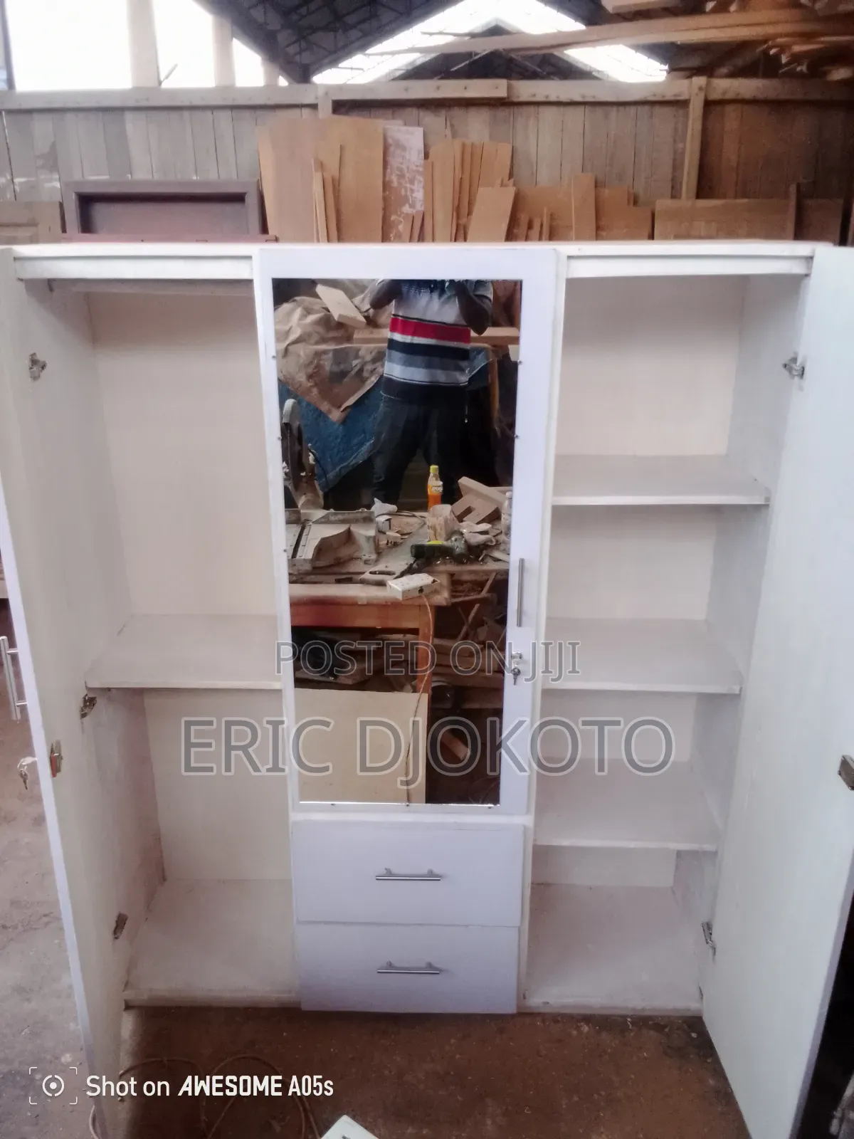 Wardrobe Cabinet With Mirror