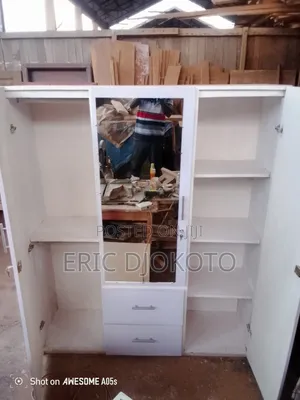 Wardrobe Cabinet With Mirror