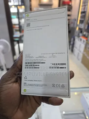 New Apple iPhone 17 256 GB Green