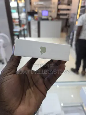 New Apple iPhone 17 256 GB Green