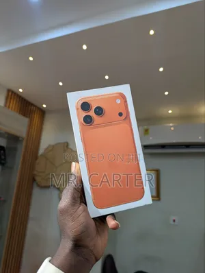New Apple iPhone 17 Pro Max 256 GB Orange