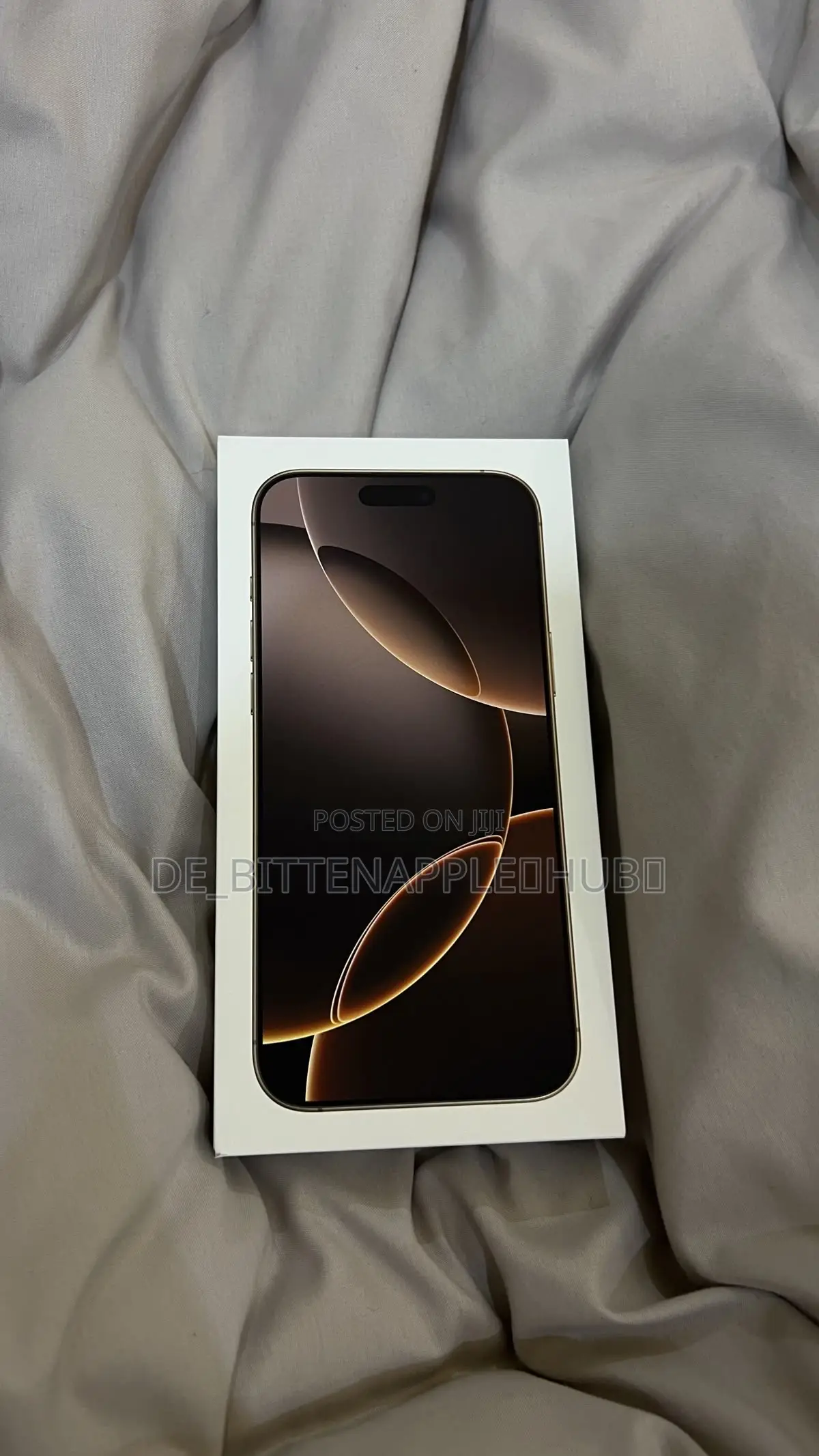 New Apple iPhone 16 Pro Max 256 GB Gold