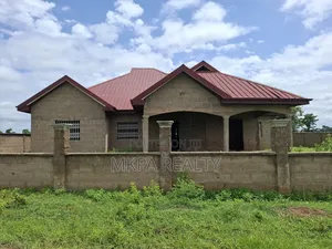 5bdrm House in Mkpa Realty, Tamale Municipal for sale
