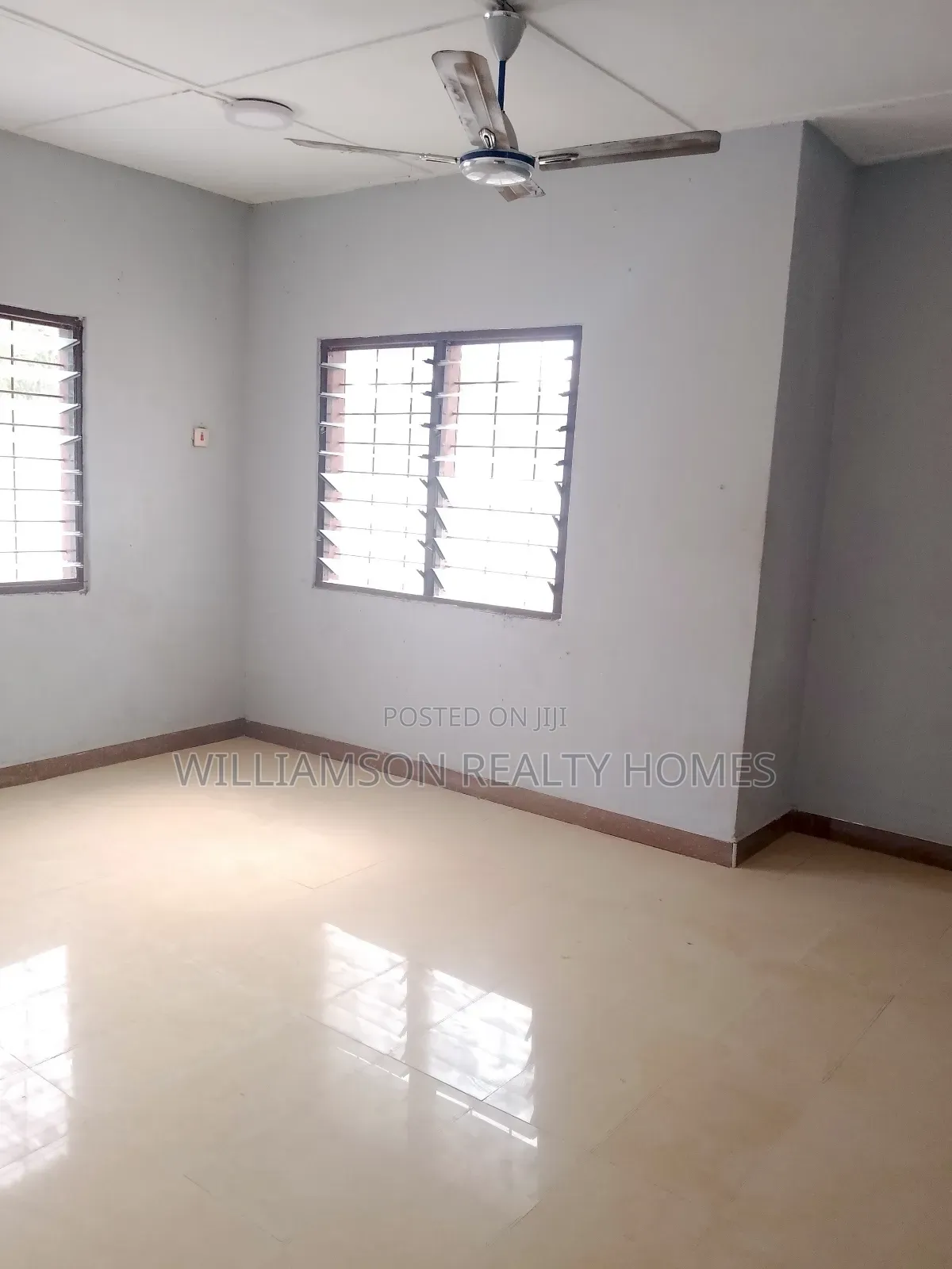 3bdrm House in Community 20 Estate, Spintex for rent