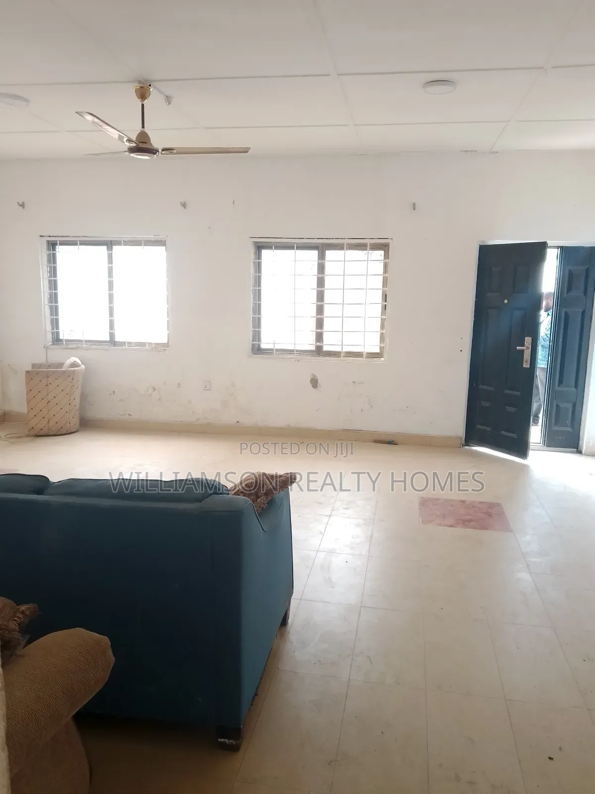 3bdrm House in Community 20 Estate, Spintex for rent