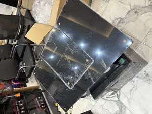 Efficient Kenwood 90cm Ceramic Glass Heat Extractor.