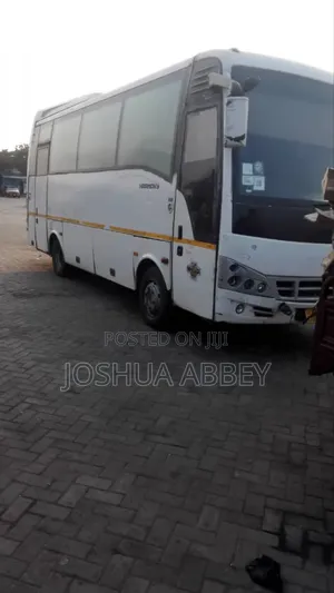 Isuzu Executive Bus 2016 White