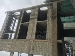 6bdrm Apartment in American House Area, East Legon for sale