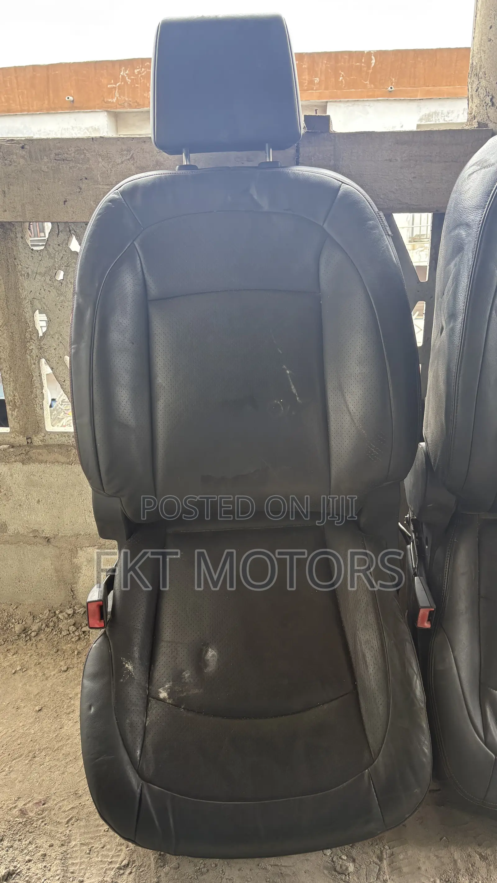 Nissan Rogue Seats Complete  2008,2009,2010,2011,2012,2013,2014,2015