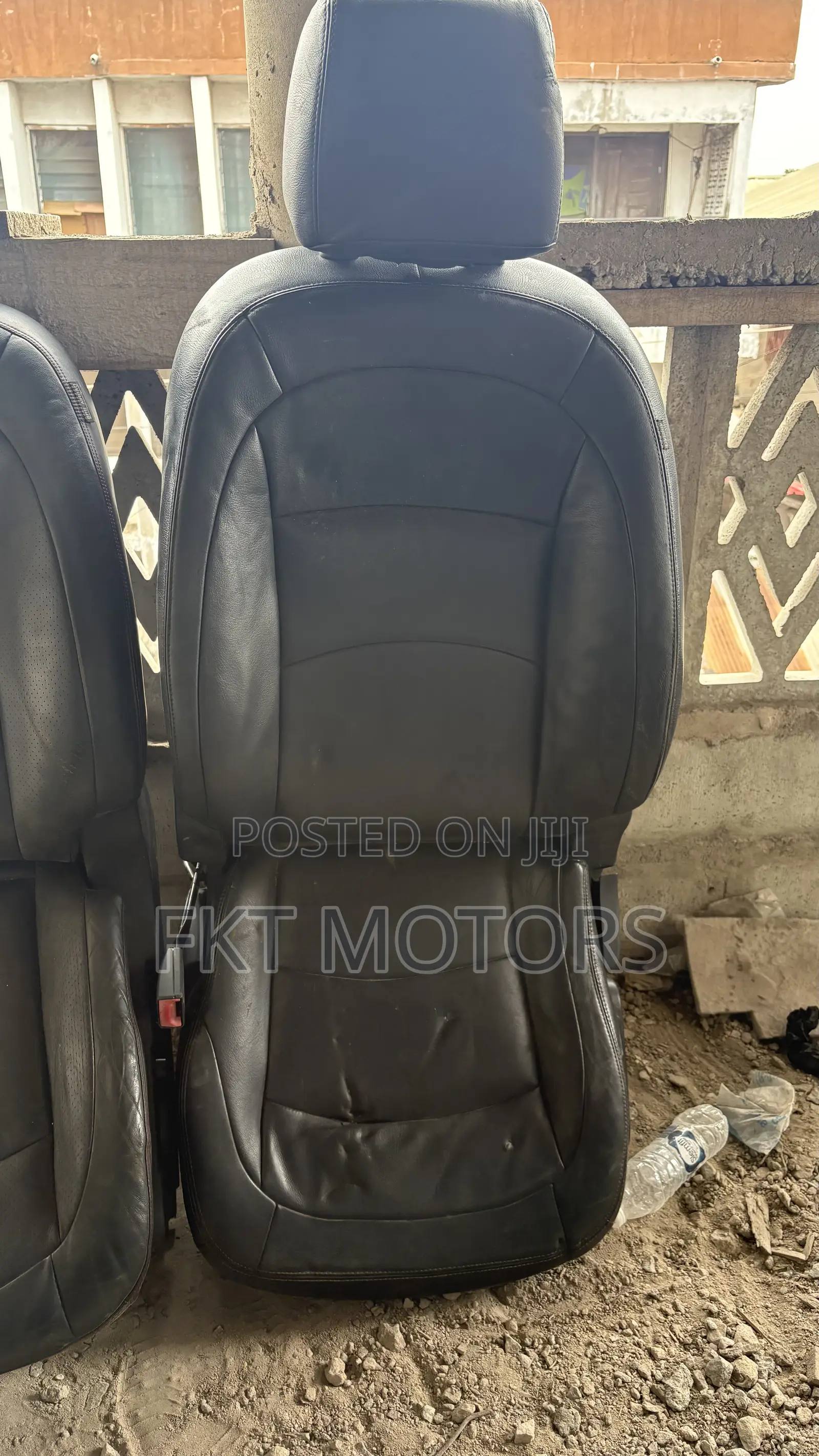 Nissan Rogue Seats Complete  2008,2009,2010,2011,2012,2013,2014,2015