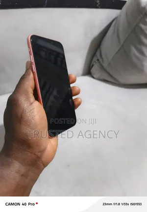 Apple XR 64 GB Pink