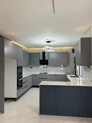 3bdrm Duplex in Lakeside Estate for sale