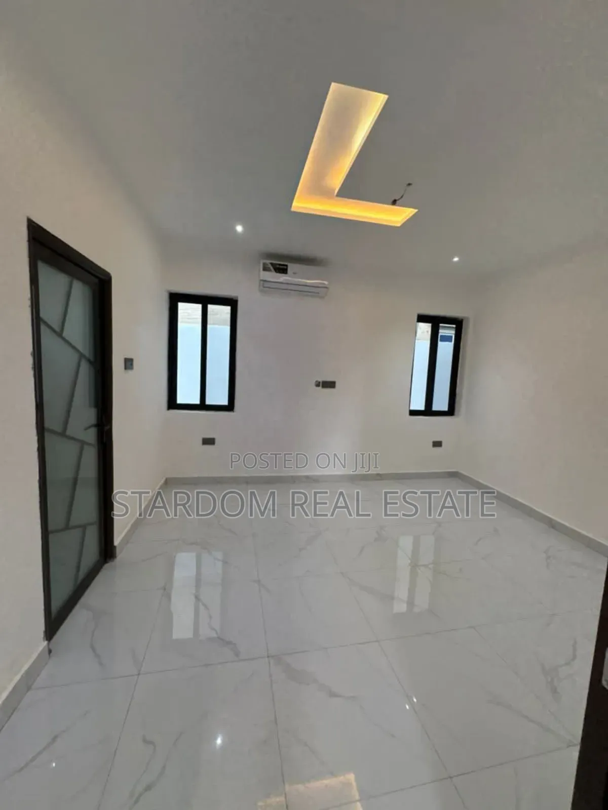 3bdrm Duplex in Lakeside Estate for sale
